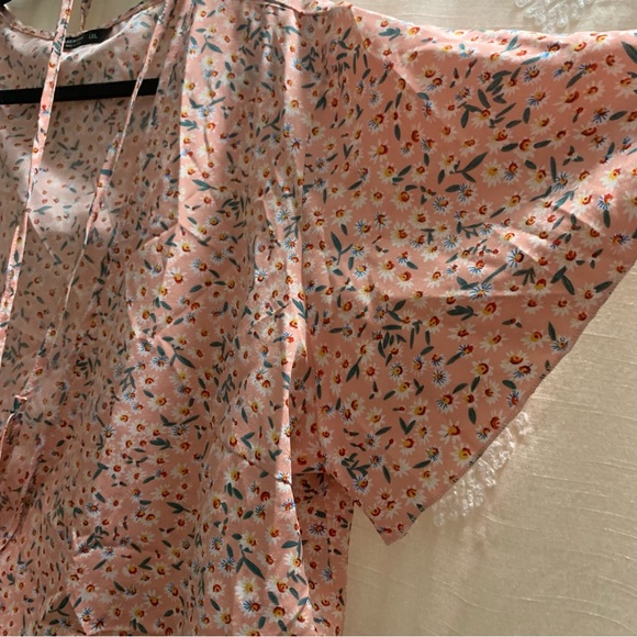 Pink Ditsy Floral Print Self-Tie Wrap Crop Top - Picture 5 of 12